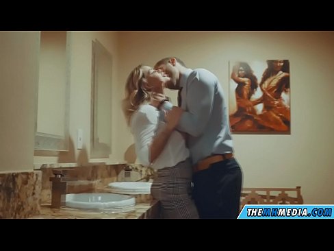 ❤️ როცა მკერდი ქერა აცდუნებს საჯარო საპირფარეშოში ️❌ ანალური პორნო ჩვენთან ﹏